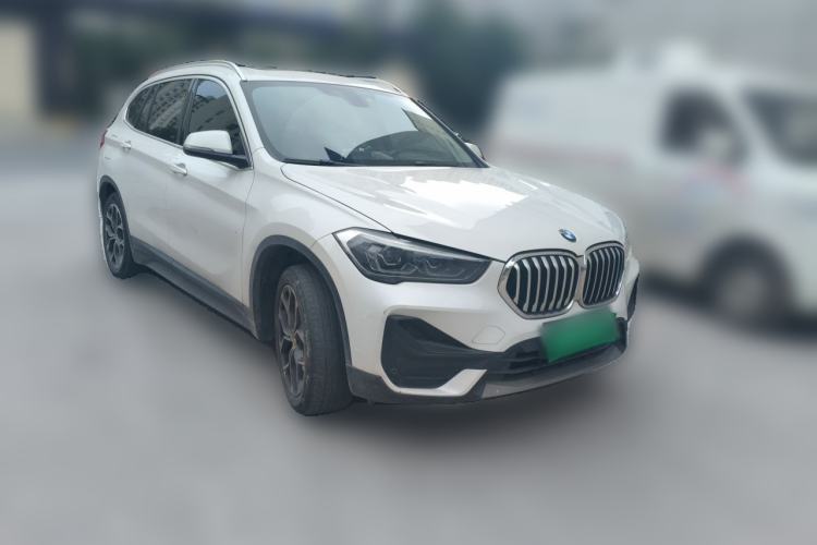 Used BMW X1 2022 sDrive25Li Leading Model Front Right 45 Deg