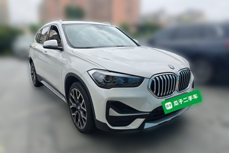 Used BMW X1 2022 Updated xDrive25Li Premium Edition Front Right 45 Deg