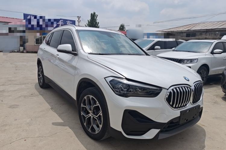 Used BMW X1 2022 sDrive25Li Leading Model Front Right 45 Deg