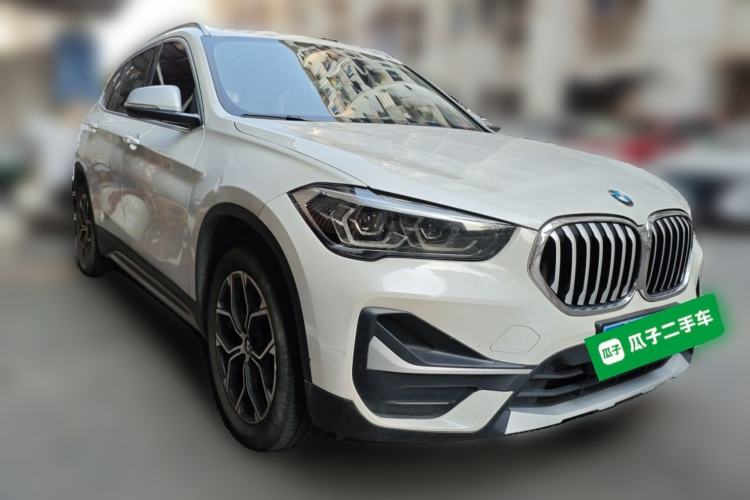 Used BMW X1 2022 sDrive20Li Fashion Model Front Right 45 Deg