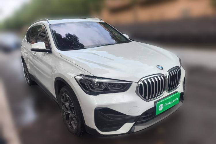 Used BMW X1 2022 sDrive25Li Leading Model Front Right 45 Deg