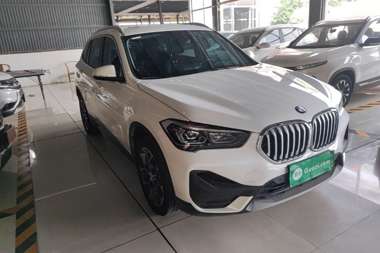 Used BMW X1 2022 sDrive25Li Leading Model Front Right 45 Deg