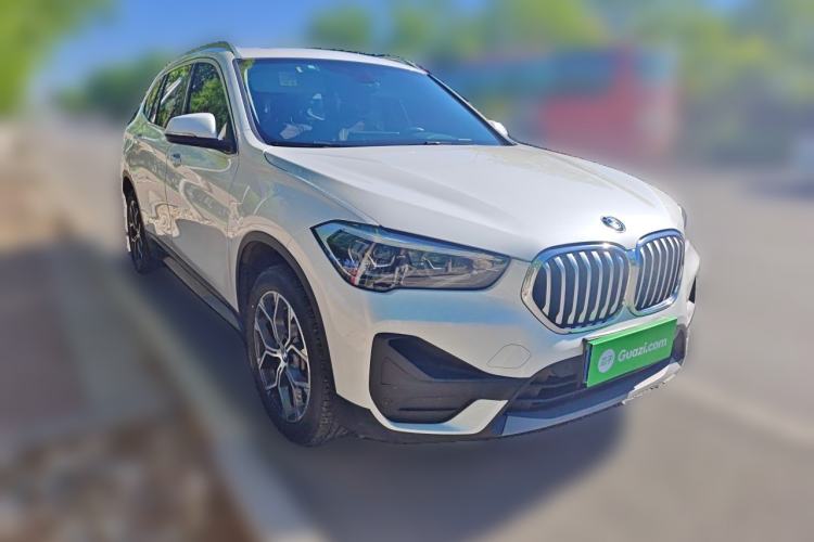 Used BMW X1 2022 sDrive25Li Leading Model Front Right 45 Deg