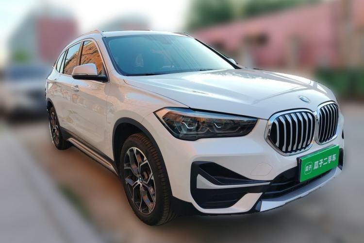 Used BMW X1 2022 sDrive20Li Fashion Model Front Right 45 Deg