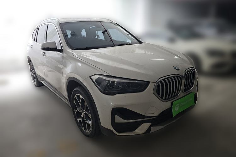 Used BMW X1 2022 sDrive20Li Fashion Model Front Right 45 Deg