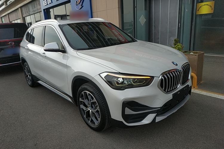 Used BMW X1 2022 sDrive20Li Fashion Model Front Right 45 Deg