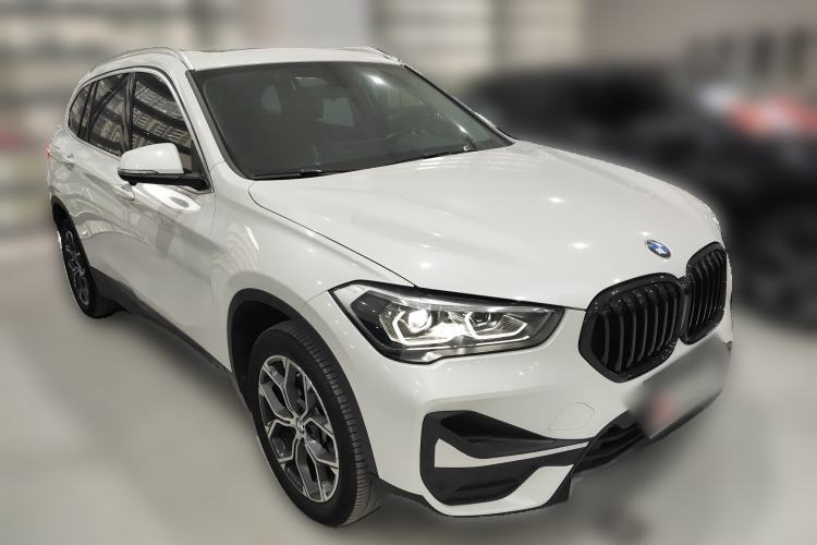 Used BMW X1 2022 sDrive25Li Leading Model Front Right 45 Deg