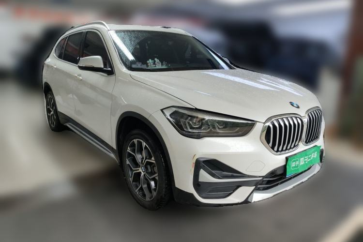 Used BMW X1 2022 sDrive20Li Fashion Model Front Right 45 Deg