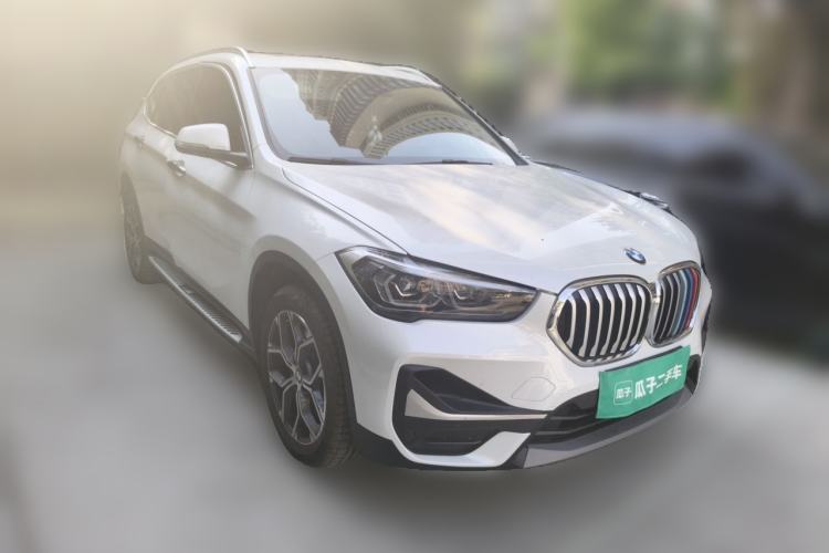 Used BMW X1 2022 sDrive25Li Leading Model Front Right 45 Deg