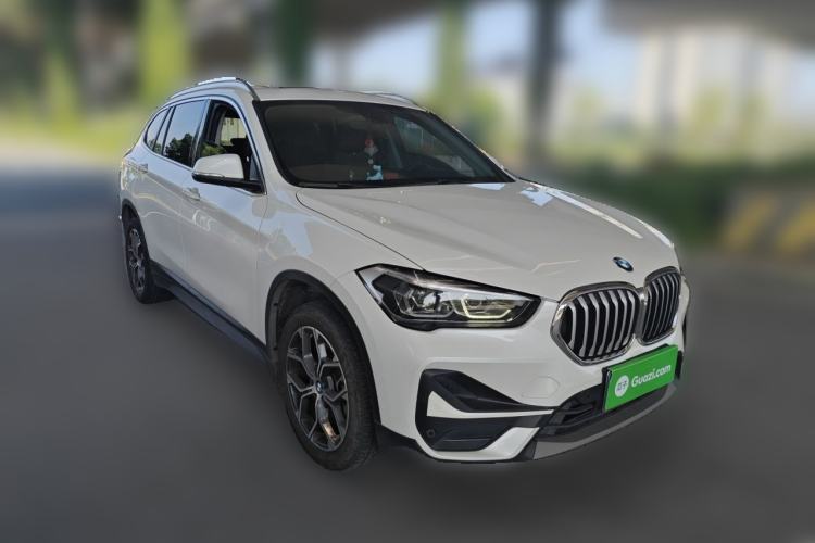 Used BMW X1 2022 sDrive25Li Leading Model Front Right 45 Deg