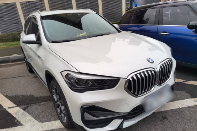 Used BMW X1 2022 sDrive20Li Luxury Model Front Right 45 Deg