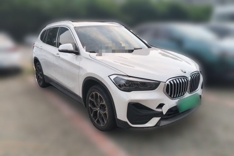 Used BMW X1 2022 sDrive25Li Leading Model Front Right 45 Deg
