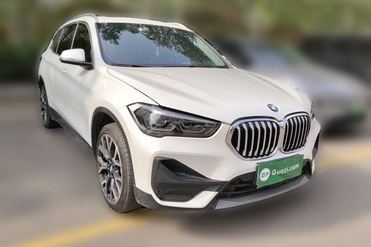 Used BMW X1 2022 sDrive25Li Leading Model Front Right 45 Deg