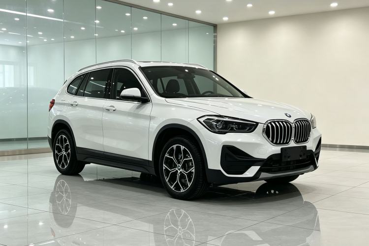 Used BMW X1 2022 sDrive25Li Leading Model Front Right 45 Deg