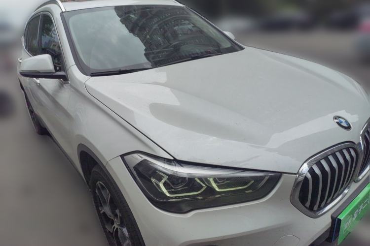 Used BMW X1 2022 sDrive25Li Leading Model Front Right 45 Deg