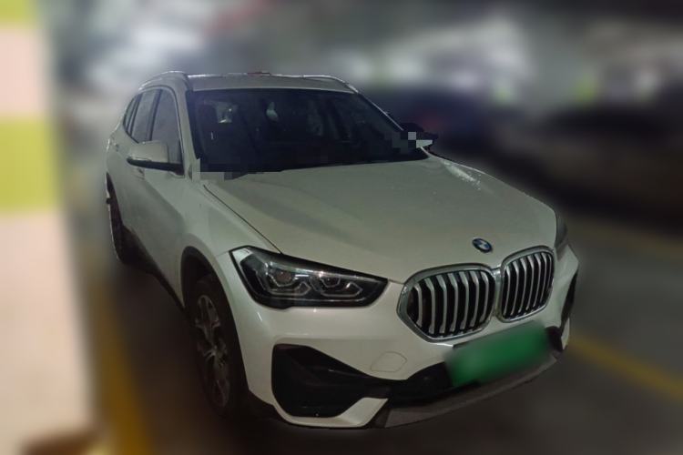 Used BMW X1 2022 sDrive25Li Leading Model Front Right 45 Deg