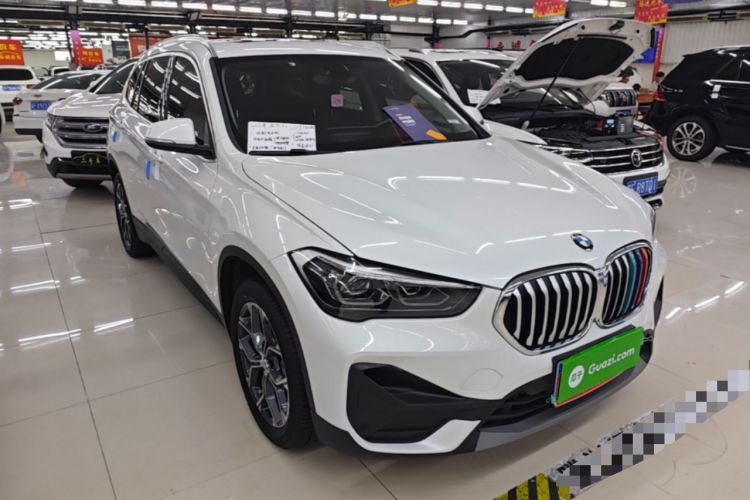 Used BMW X1 2022 sDrive25Li Leading Model Front Right 45 Deg