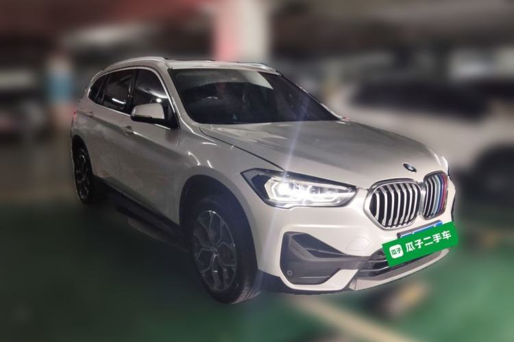 Used BMW X1 2022 sDrive25Li Leading Model Front Right 45 Deg