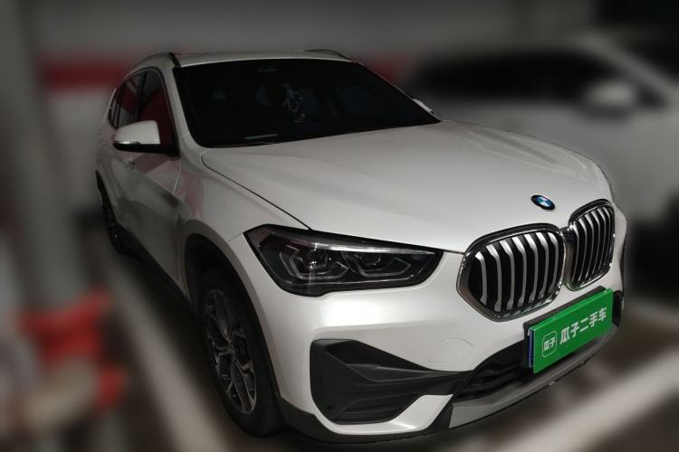 Used BMW X1 2022 sDrive25Li Leading Model Front Right 45 Deg