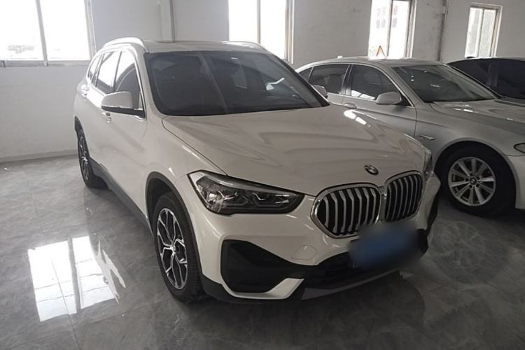 Used BMW X1 2022 sDrive25Li Leading Model Front Right 45 Deg