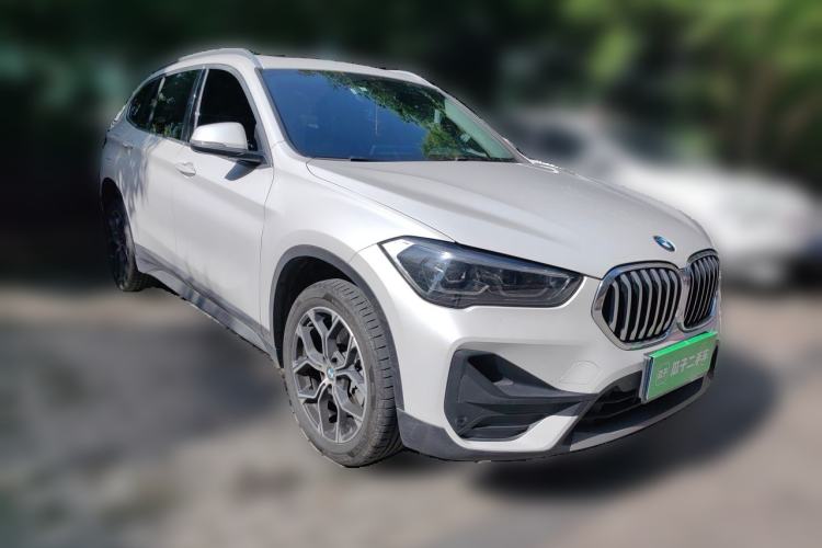 Used BMW X1 2022 sDrive25Li Leading Model Front Right 45 Deg