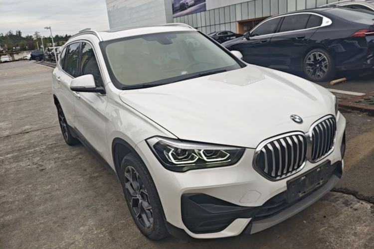 Used BMW X1 2022 sDrive25Li Leading Model Front Right 45 Deg