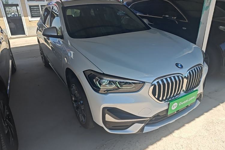 Used BMW X1 2022 Updated xDrive25Li Premium Edition Front Right 45 Deg