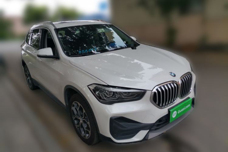 Used BMW X1 2022 sDrive25Li Leading Model Front Right 45 Deg