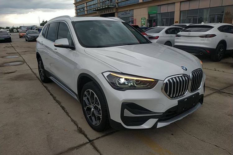 Used BMW X1 2022 sDrive20Li Luxury Model Front Right 45 Deg
