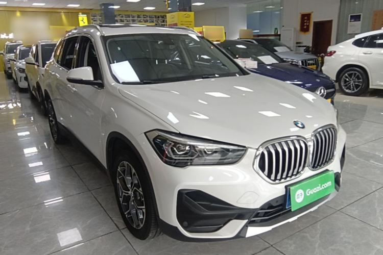 Used BMW X1 2022 sDrive25Li Leading Model Front Right 45 Deg