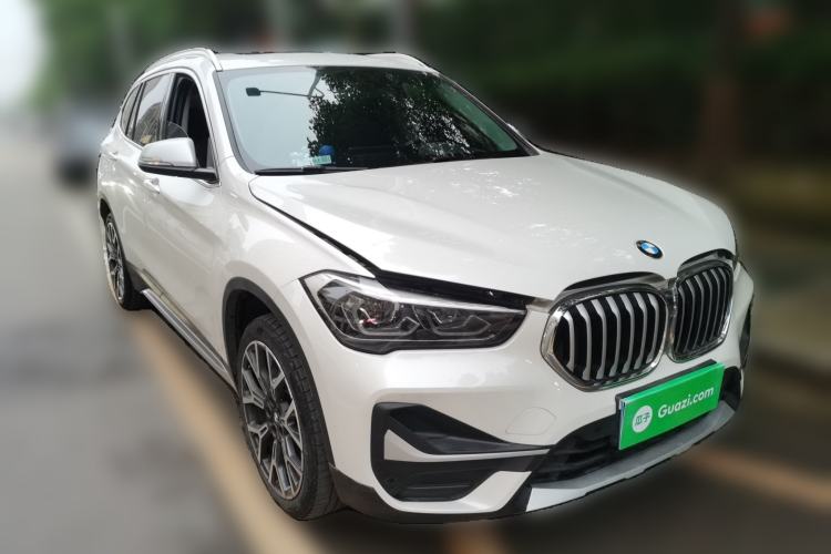 Used BMW X1 2022 Updated xDrive25Li Premium Edition Front Right 45 Deg