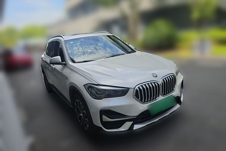 Used BMW X1 2022 sDrive20Li Fashion Model Front Right 45 Deg