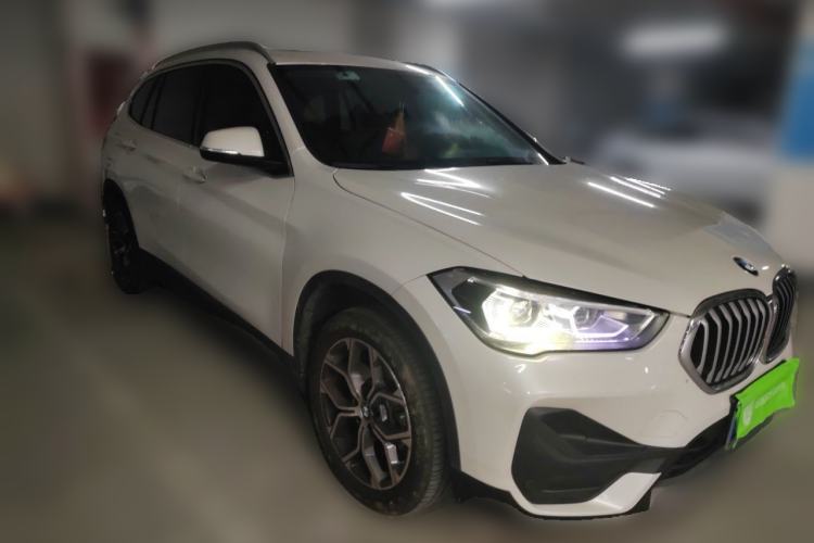 Used BMW X1 2022 sDrive25Li Leading Model Front Right 45 Deg