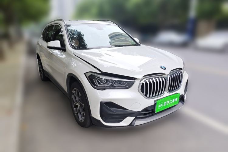 Used BMW X1 2022 sDrive25Li Leading Model Front Right 45 Deg
