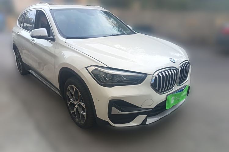 Used BMW X1 2022 sDrive20Li Fashion Model Front Right 45 Deg