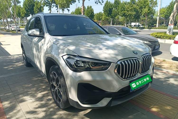 Used BMW X1 2022 sDrive25Li Leading Model Front Right 45 Deg