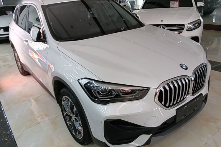 Used BMW X1 2022 sDrive25Li Leading Model Front Right 45 Deg