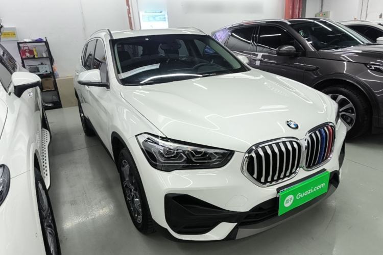 Used BMW X1 2022 sDrive25Li Leading Model Front Right 45 Deg