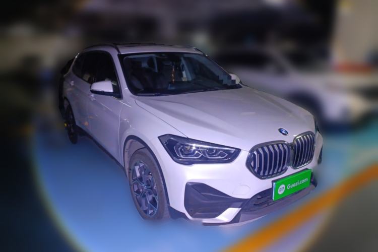 Used BMW X1 2022 sDrive25Li Leading Model Front Right 45 Deg