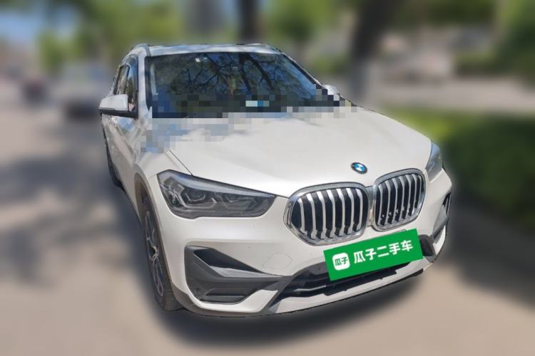 Used BMW X1 2022 sDrive25Li Leading Model Front Right 45 Deg