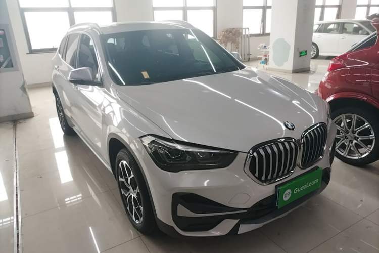 Used BMW X1 2022 sDrive20Li Fashion Model Front Right 45 Deg