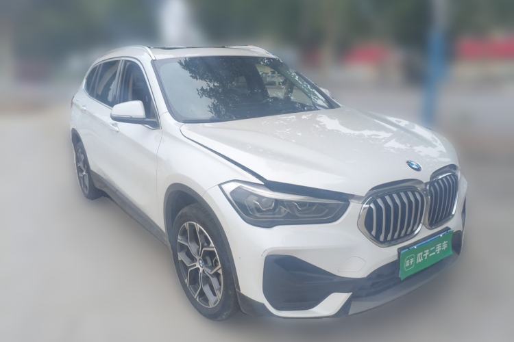 Used BMW X1 2022 sDrive25Li Leading Model Front Right 45 Deg