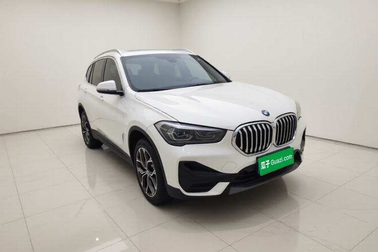 Used BMW X1 2022 sDrive25Li Leading Model Front Right 45 Deg