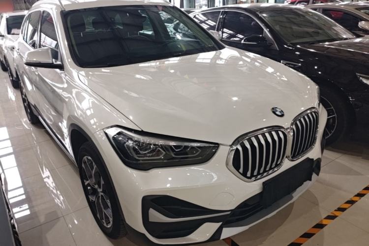 Used BMW X1 2022 sDrive20Li Luxury Model Front Right 45 Deg