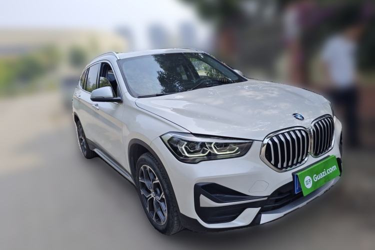 Used BMW X1 2022 sDrive20Li Fashion Model Front Right 45 Deg