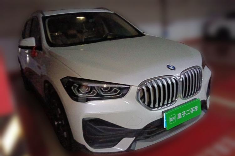 Used BMW X1 2022 sDrive25Li Leading Model Front Right 45 Deg