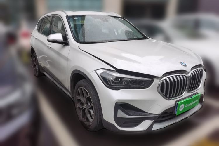 Used BMW X1 2022 sDrive20Li Fashion Model Front Right 45 Deg