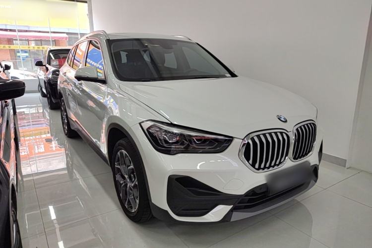 Used BMW X1 2022 sDrive25Li Leading Model Front Right 45 Deg