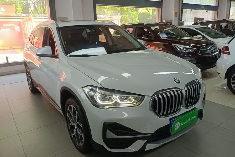 Used BMW X1 2022 sDrive20Li Fashion Model Front Right 45 Deg