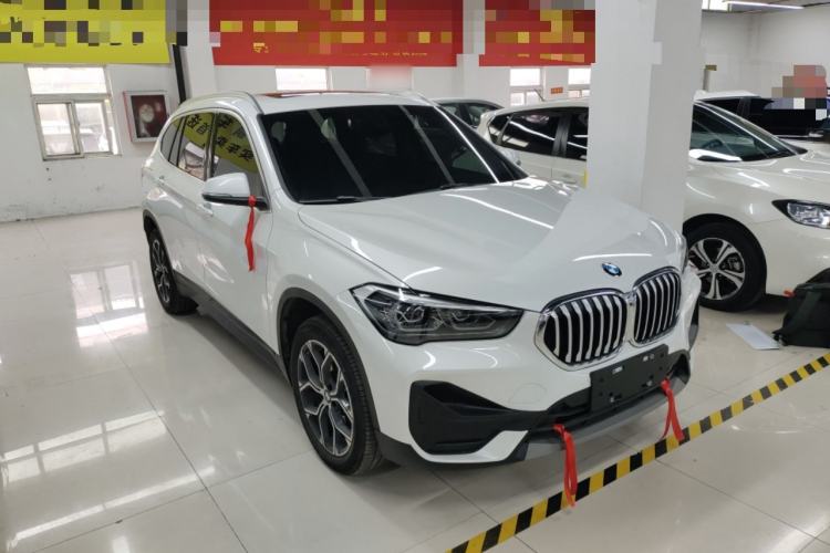 Used BMW X1 2022 sDrive25Li Leading Model Front Right 45 Deg